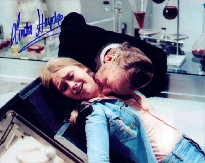 Linda Hayden autograph