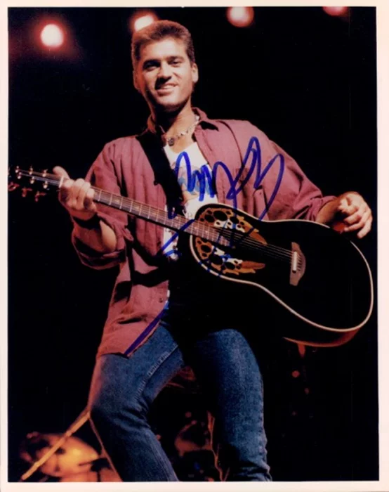 Billy Ray Cyrus autograph