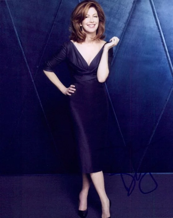 Dana Delany autograph