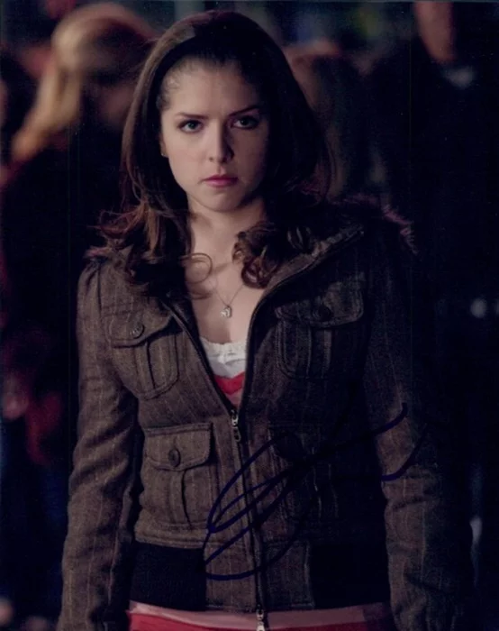 Anna Kendrick autograph