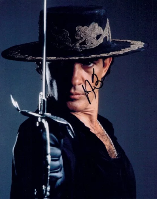 Antonio Banderas autograph
