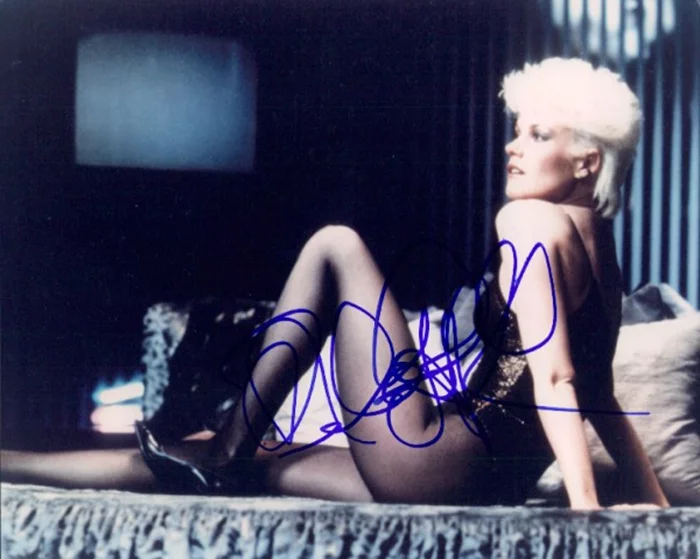 Melanie Griffith autograph