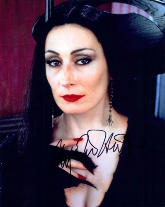 Anjelica Huston autograph