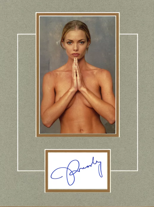 Jaime Pressly autograph