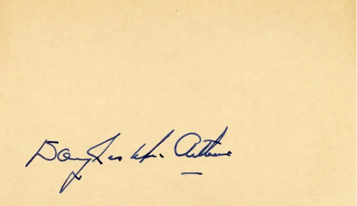 Douglas MacArthur autograph
