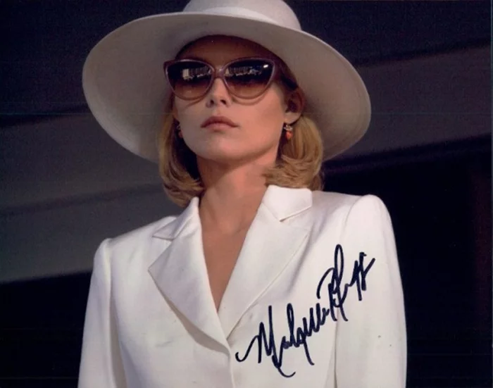 Michelle Pfeiffer autograph