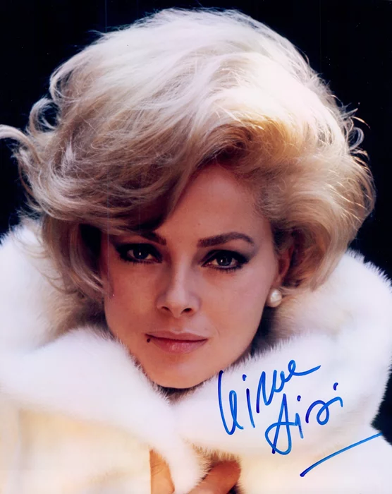 Virna Lisi autograph