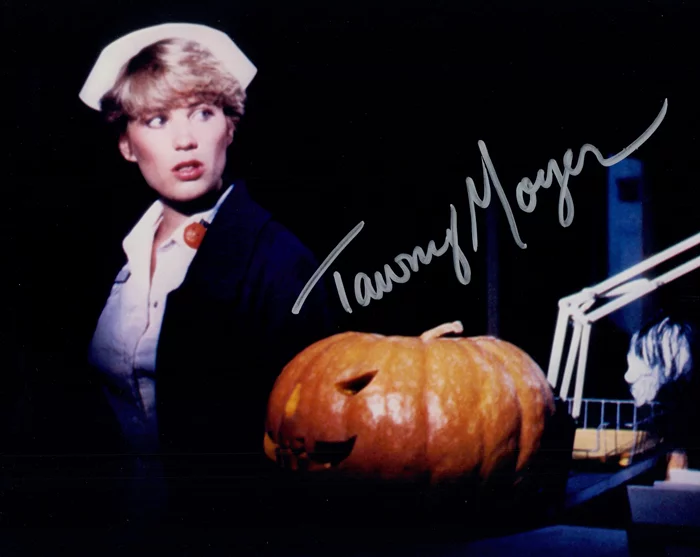 Tawny Moyer autograph