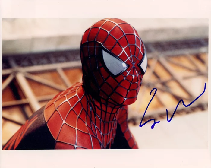 Tobey Maguire autograph