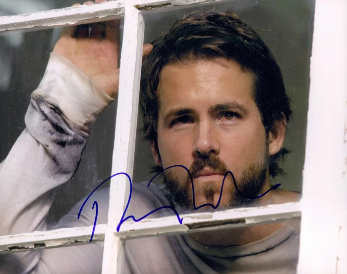 Ryan Reynolds autograph