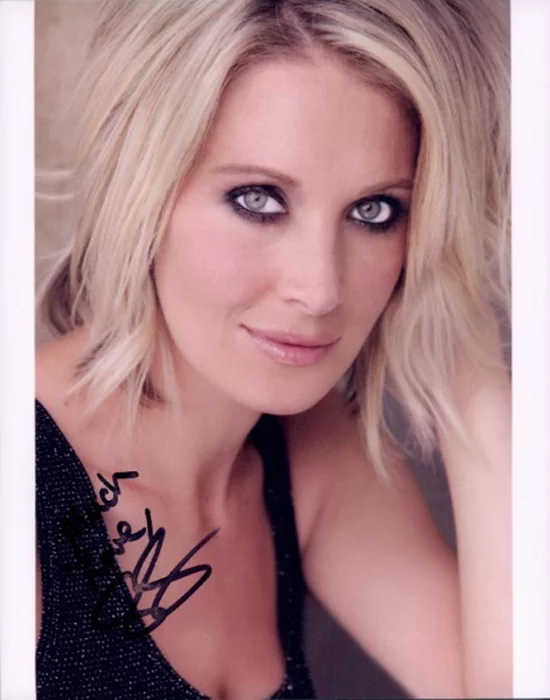 Samantha Schacher autograph
