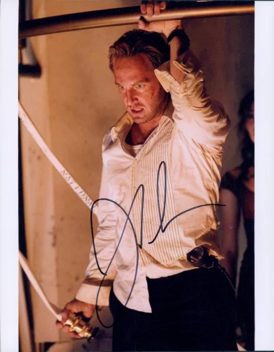 Josh Lucas autograph