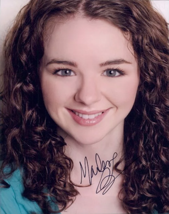 Marlane  Barnes autograph