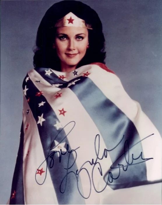 Lynda Carter autograph
