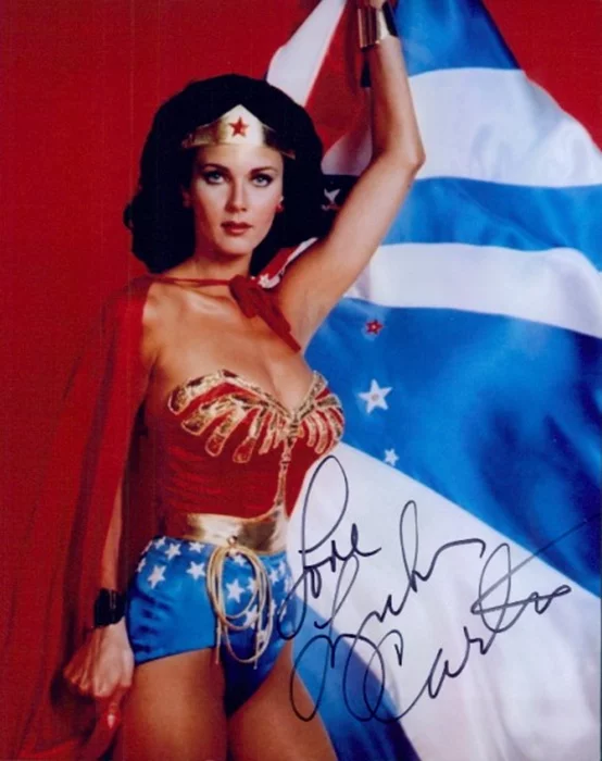 Lynda Carter autograph