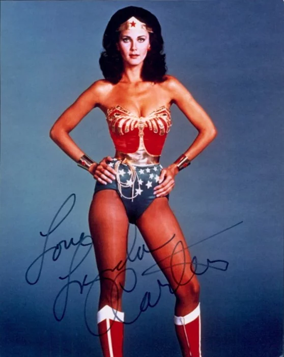 Lynda Carter autograph