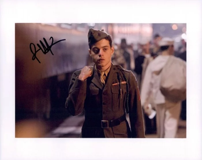 Rami Malek autograph