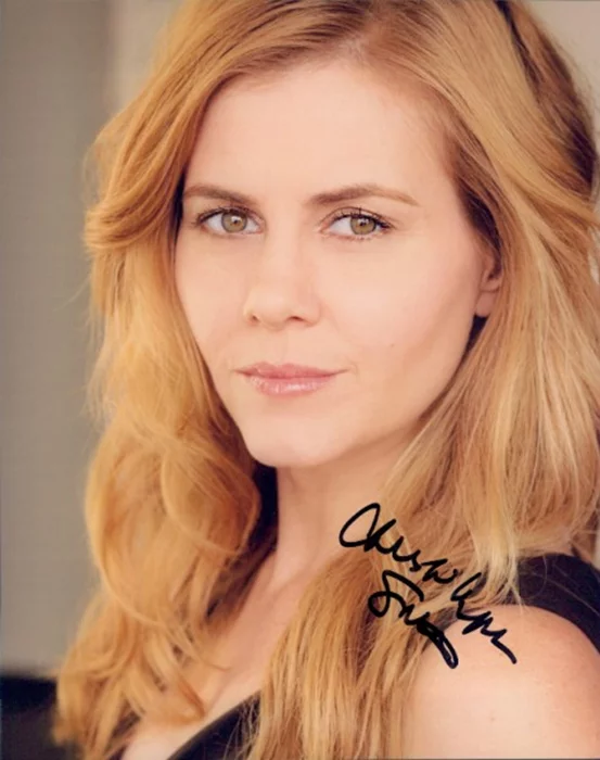 Christie Lynn Smith autograph