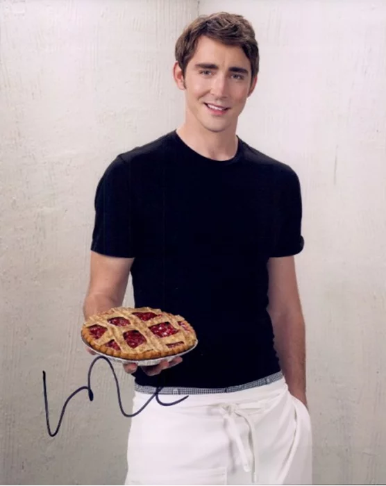 Lee Pace autograph