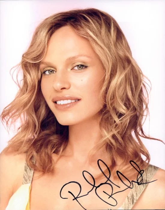 Rachel Roberts autograph