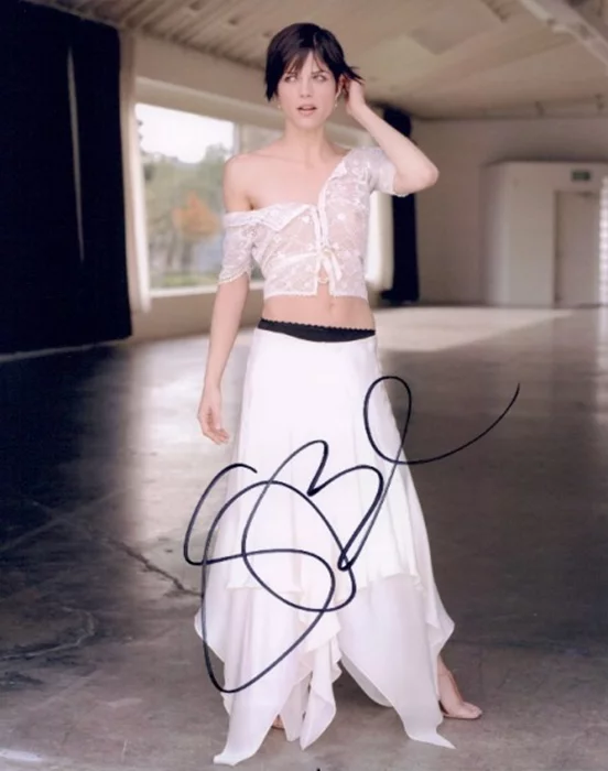 Selma Blair autograph