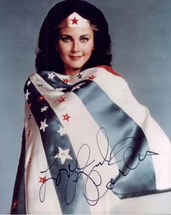 Lynda Carter autograph