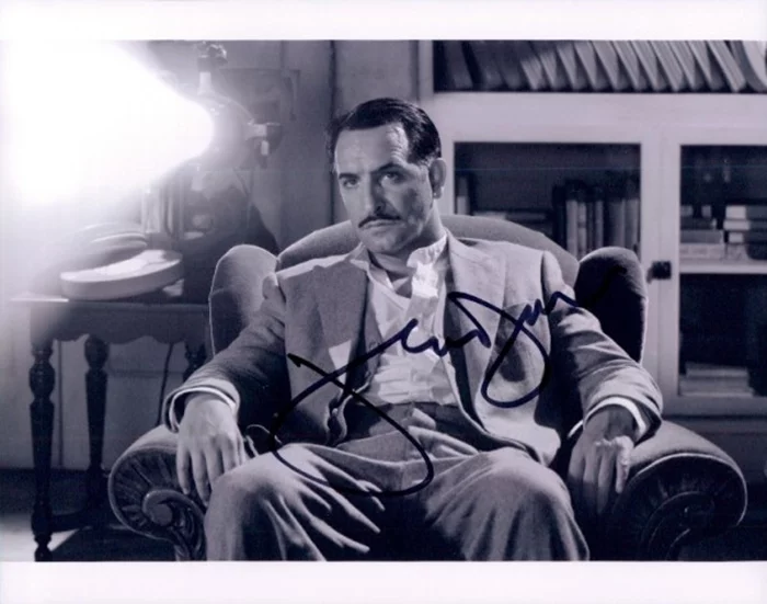 Jean Dujardin autograph