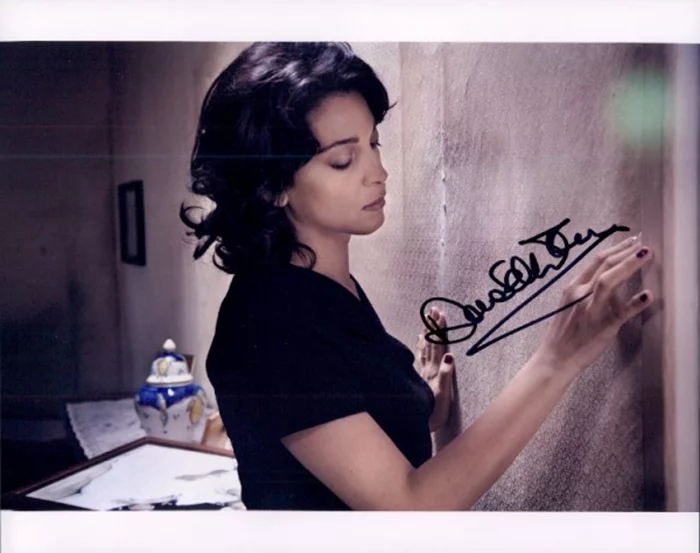 Donatella Finocchiaro autograph