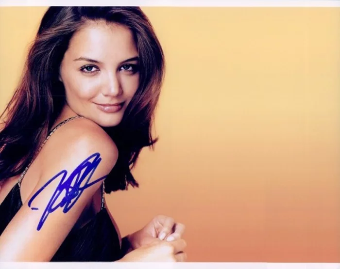 Katie Holmes autograph