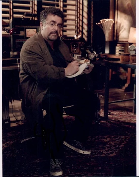 Saul Rubinek autograph