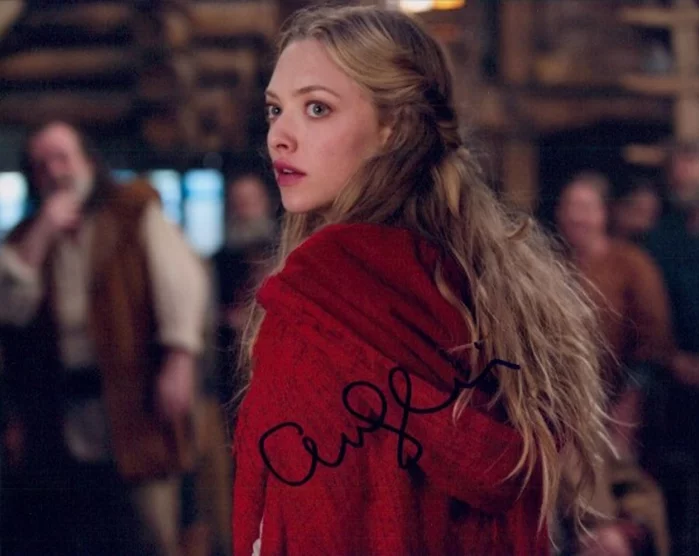 Amanda Seyfried autograph