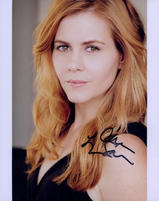 Christie Lynn Smith autograph