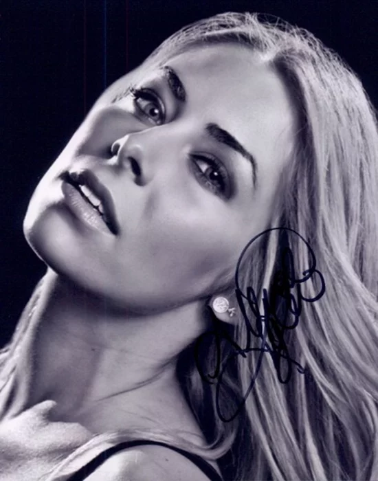 Allison Kyler autograph