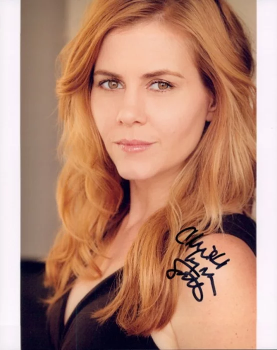 Christie Lynn Smith autograph