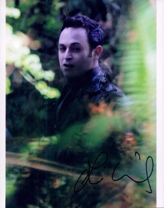 Guri Weinberg autograph