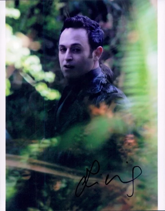 Guri Weinberg autograph