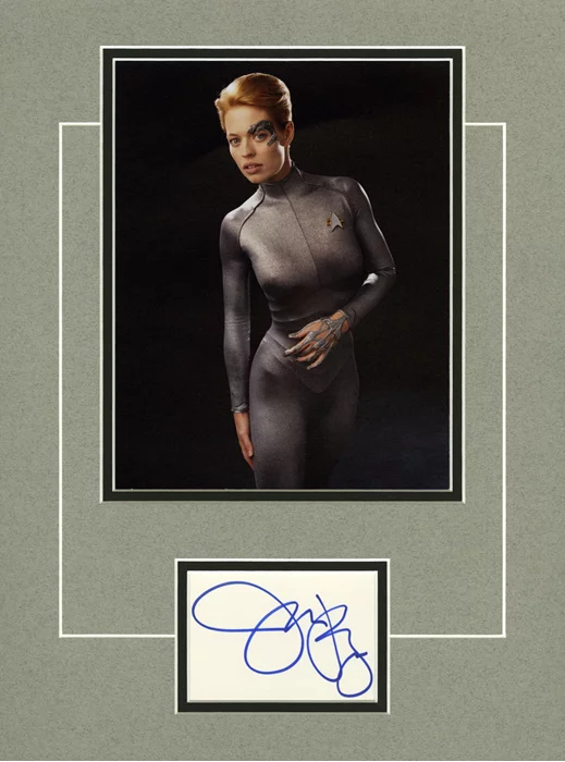 Jeri Ryan autograph
