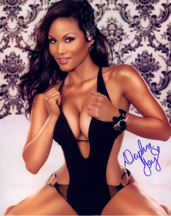 Daphne Joy autograph