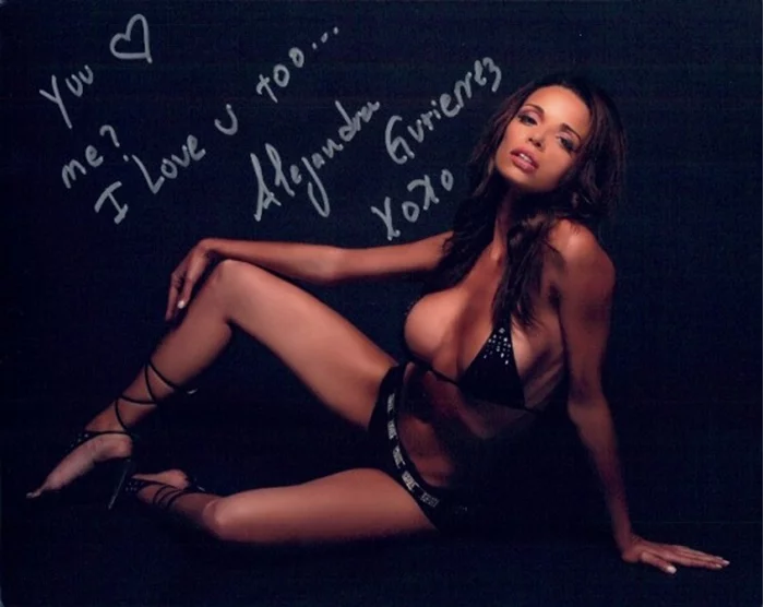 Alejandra Gutierrez autograph