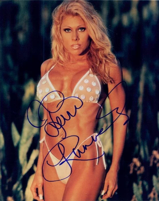 Terri Runnels autograph