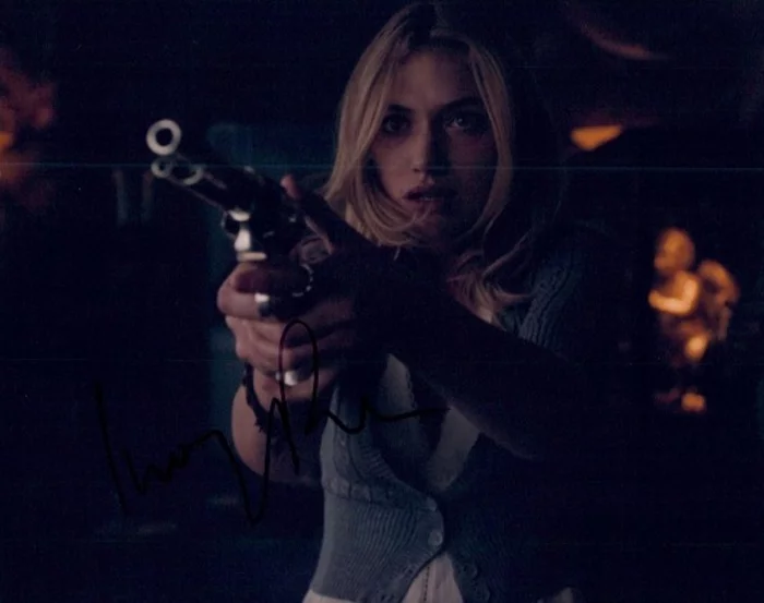 Imogen Poots autograph