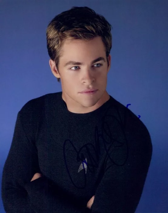 Chris Pine autograph
