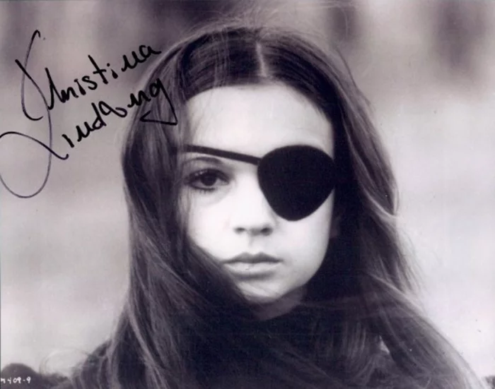 Christina Lindberg autograph