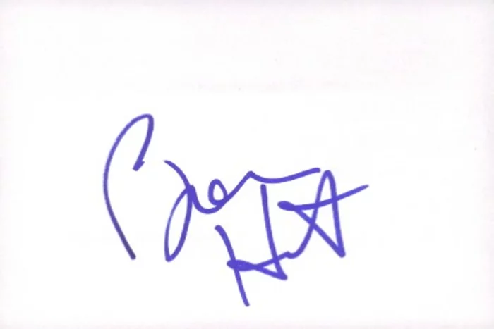 Bonnie Hunt autograph