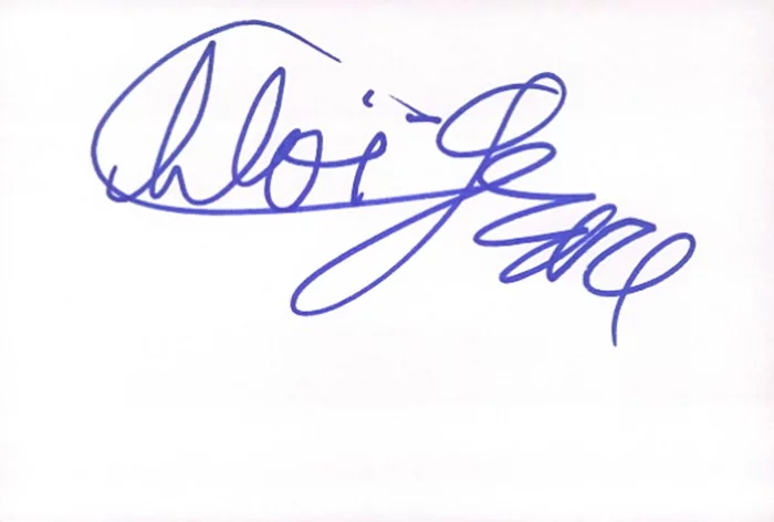 Chloe Moretz autograph