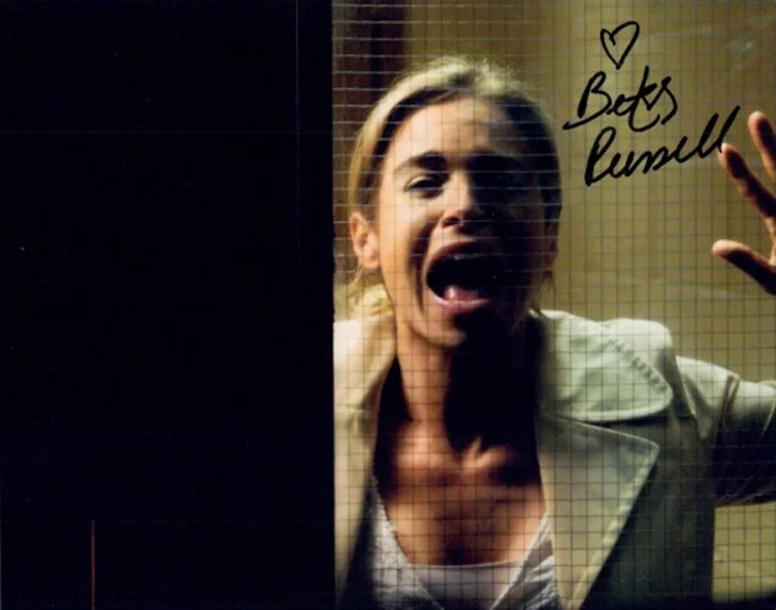 Betsy Russell autograph