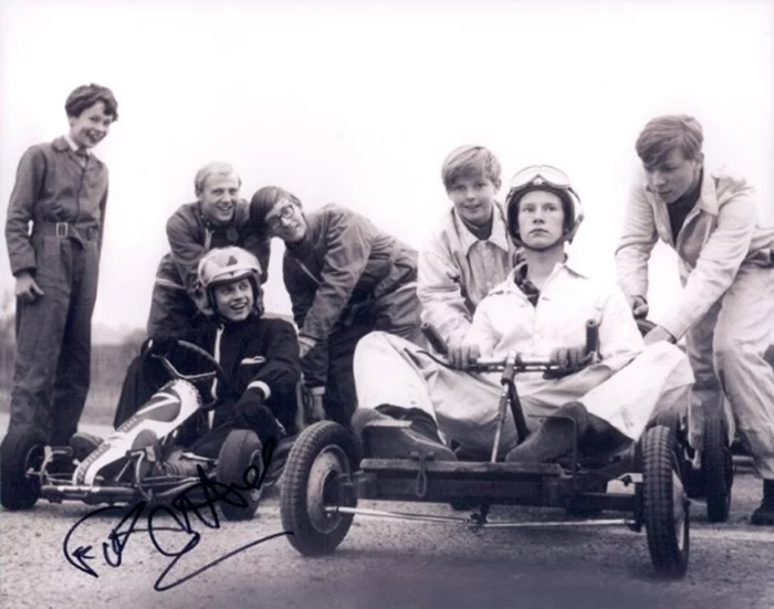 Frazer Hines autograph
