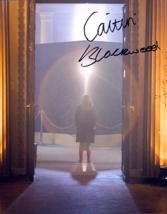 Caitlin Blackwood autograph