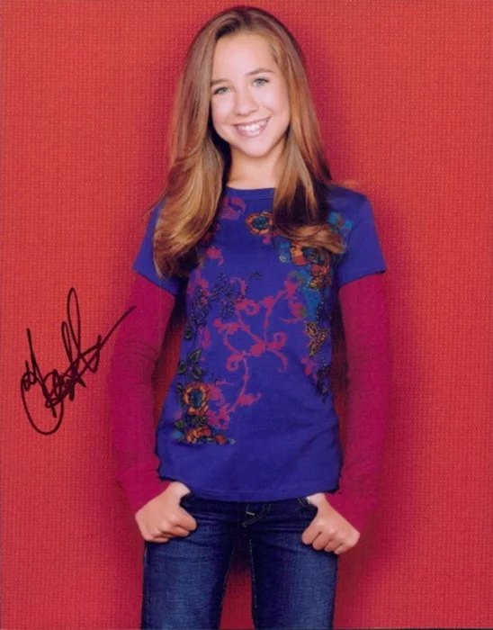 Taylor Atelian autograph