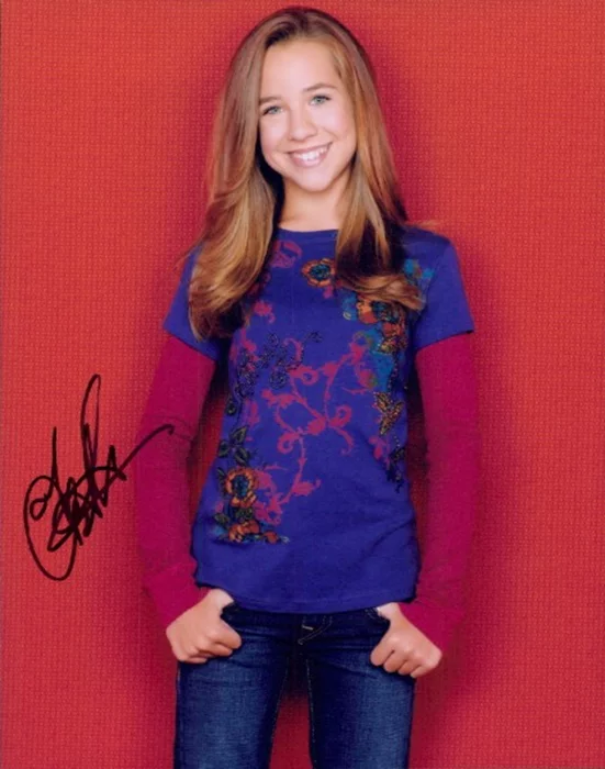 Taylor Atelian autograph